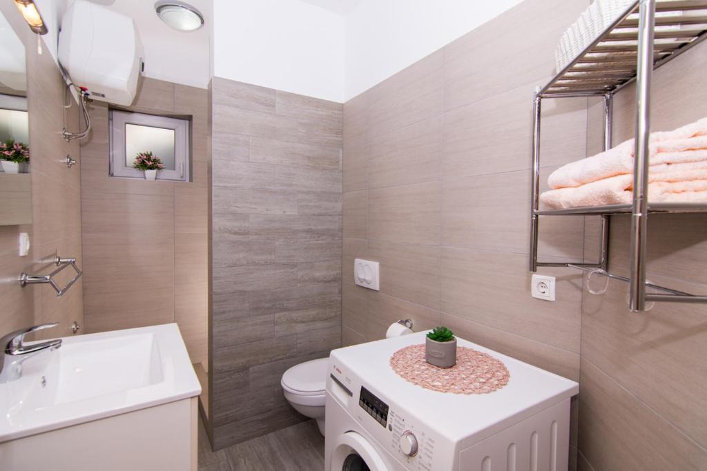 Appartamento Apartman Sun Solin Esterno foto