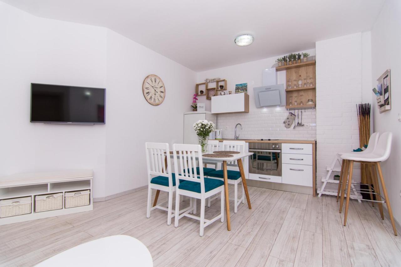 Appartamento Apartman Sun Solin Esterno foto