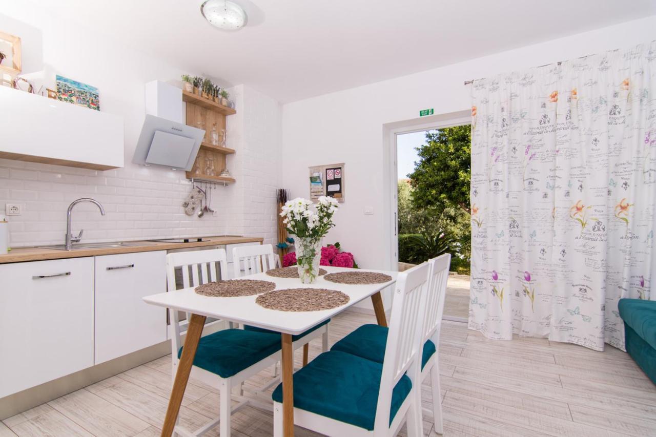 Appartamento Apartman Sun Solin Esterno foto