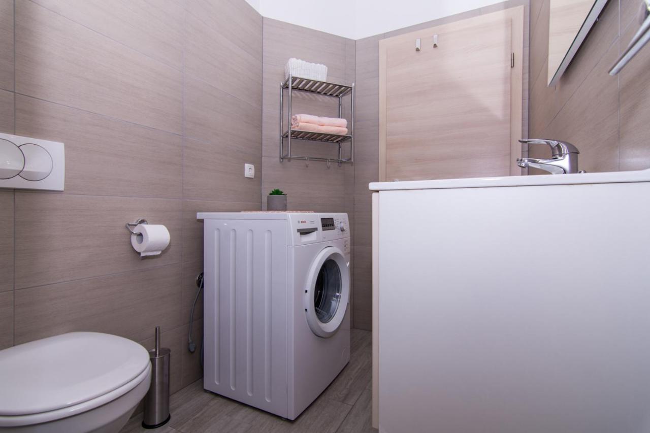 Appartamento Apartman Sun Solin Esterno foto